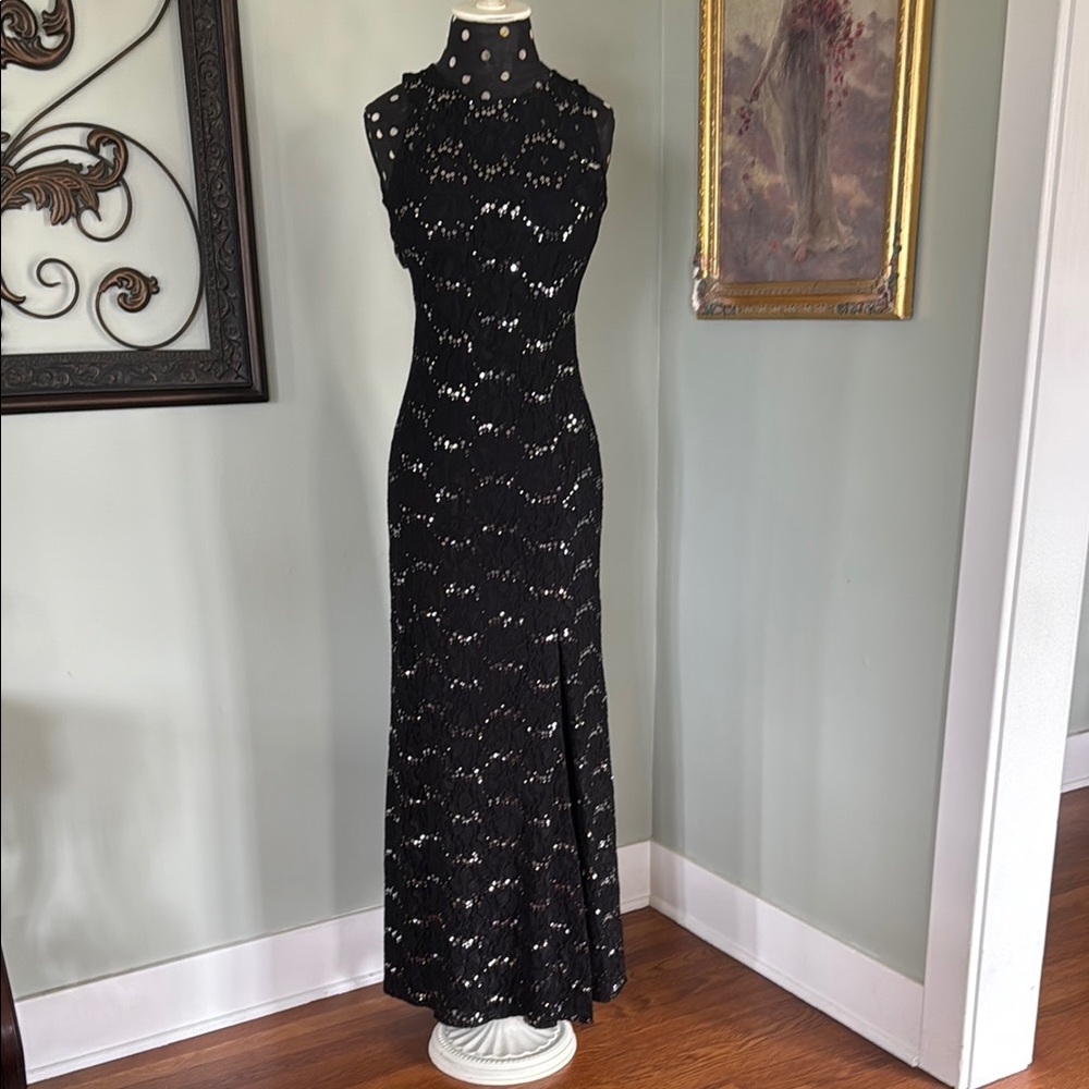 Black Sleeveless Mock Neck Cocktail Maxi Gown
